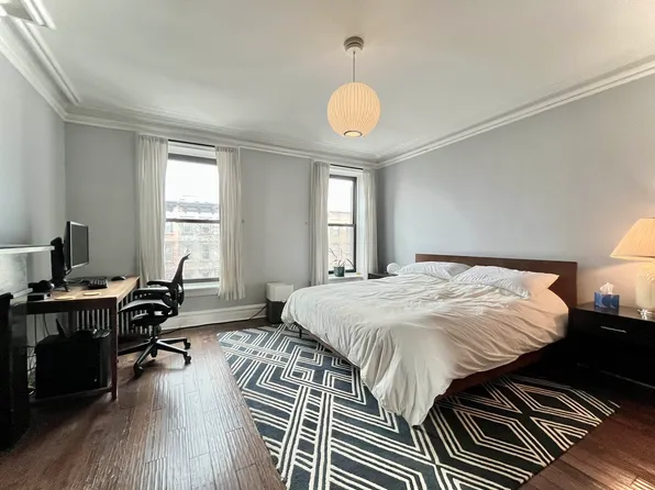 4 1st Place image 1 of 18