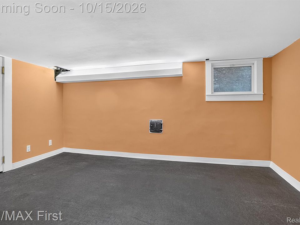 316 Gardenia Ave, photo 29