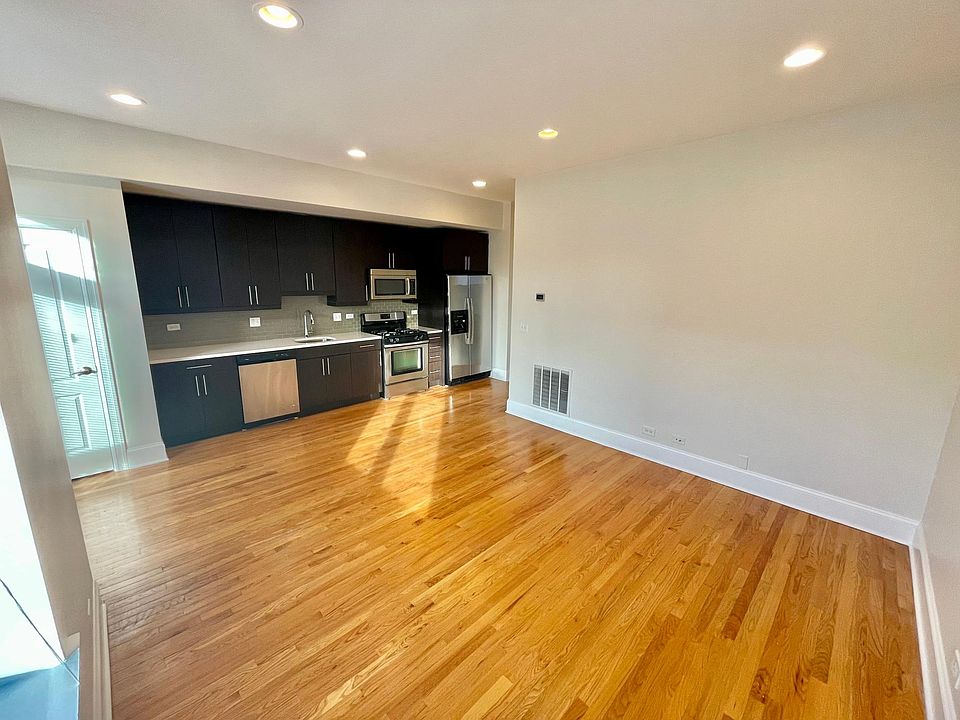1st image of 4666 N Broadway St APT 104
