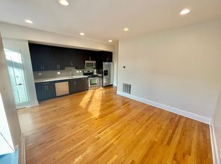 4666 N Broadway St APT 104, Chicago, IL 60640