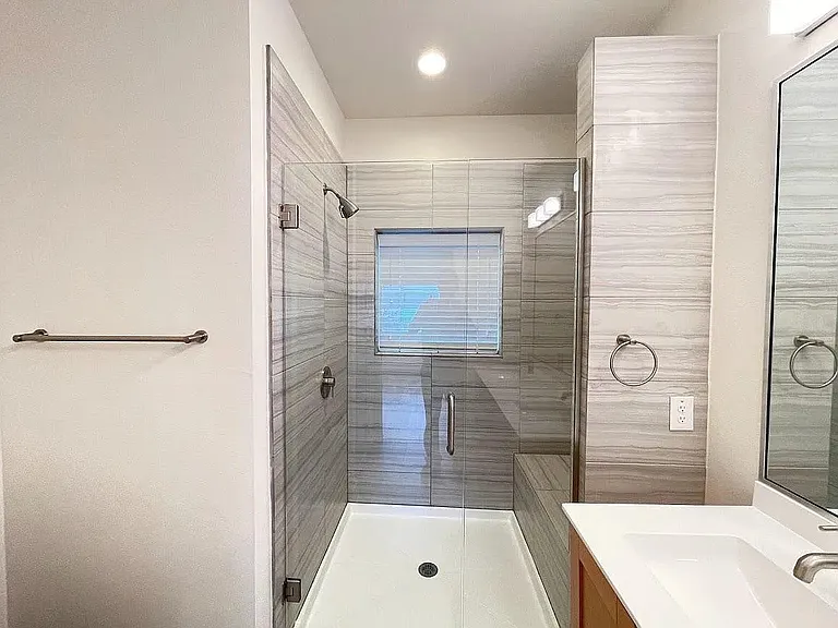 2101 Montopolis Dr #20 — Photo 20