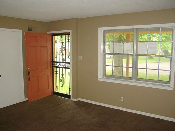4th image of 324 Barkwood Dr