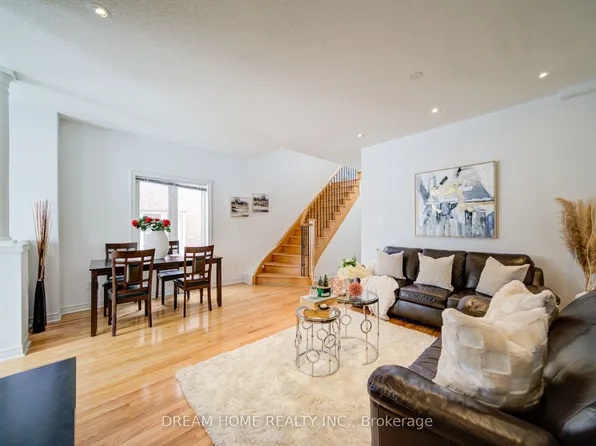 208 Tom Taylor Cres, Newmarket, ON L3X 3E8