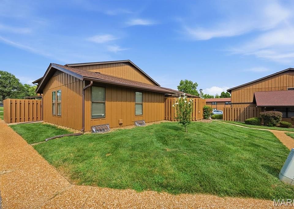 1st image of 504 Whitehall Ct