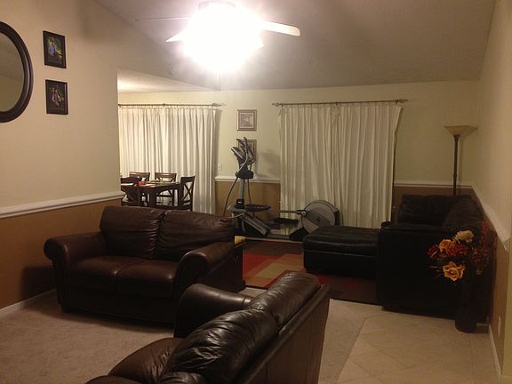 Living Room (3)