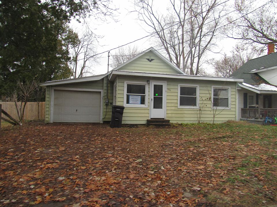 1st image of 335 E Bacon St