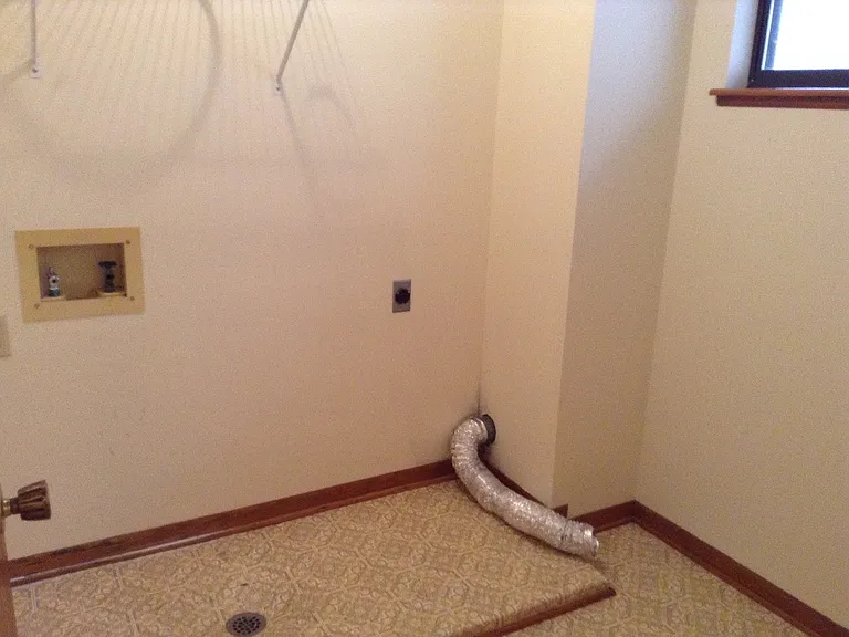 717 Ridgewood Dr — Photo 26