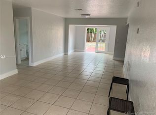 7100 Park St #0, Hollywood, FL 33024