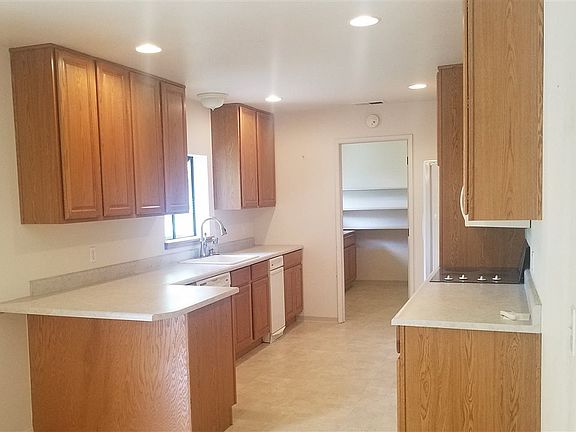 4th image of 902 South St