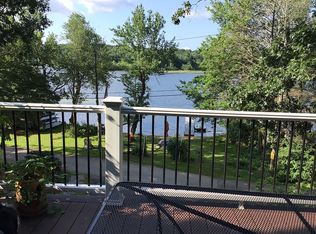 21 Lakeview Rd, Moodus, CT 06469