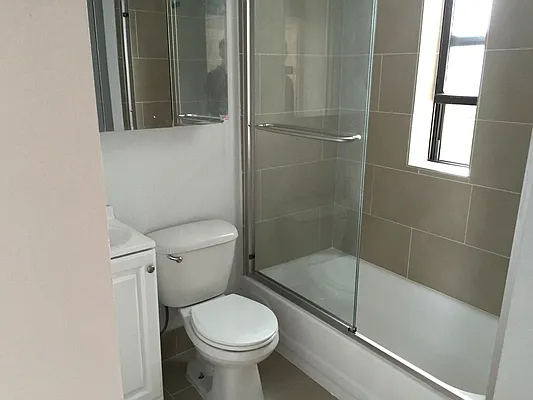 Rented by Sky Management | media 52