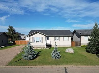 11006 S 105th Ave, Mackenzie County, AB T0H 2H0