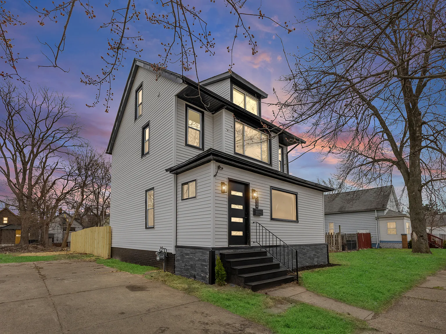 4 bed, 1.5 bath, 1757 sqft, $2,950 — Photo 3