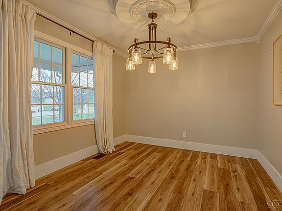 5th image of 713 Heritage Dr