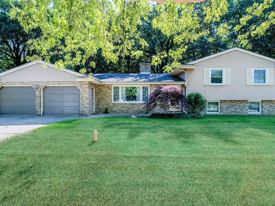 347 Timber Dr, Coloma, MI 49038 Zillow