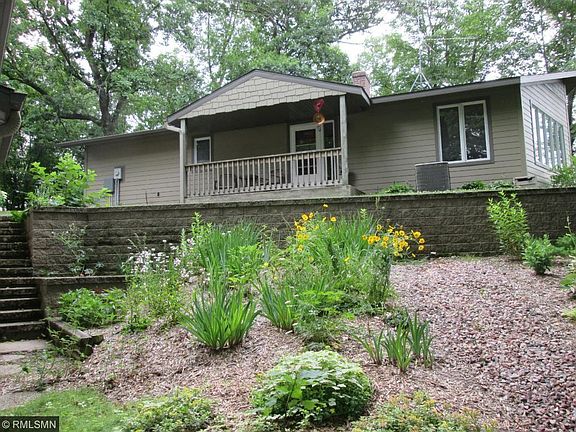 3rd image of 937 Highland Dr