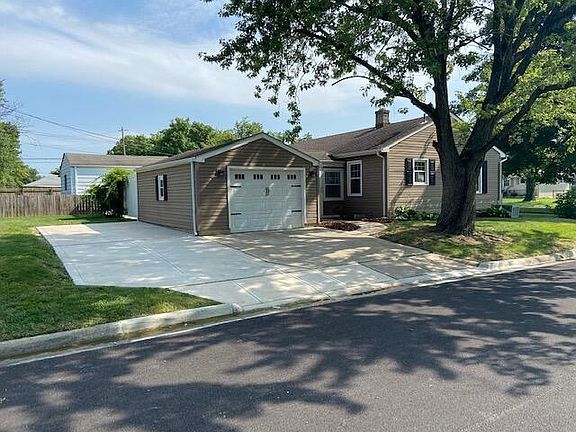 2nd image of 3945 Orchard Ln