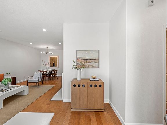 4th image of 509 Porpoise Bay Ter APT B