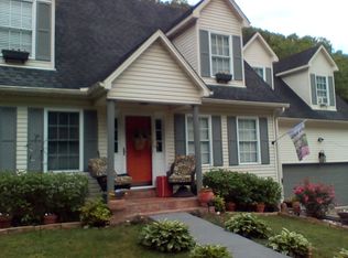 243 Upper Doty Branch Rd, Happy, KY 41746