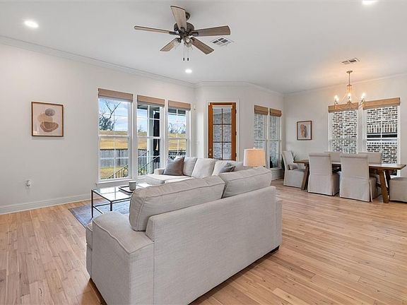 5th image of 31 Hennessey Ct