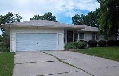 1724 Hoyt St Beatrice NE 68310 Zillow