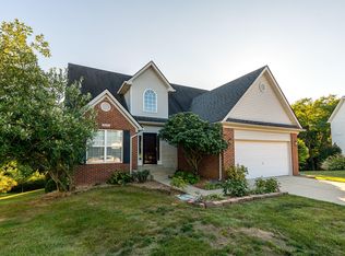 9200 Newbury Ct, Prospect, KY 40059