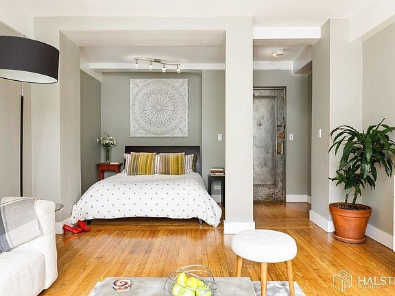 3rd image of 405 W 23rd St APT 3K