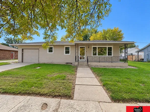 610 3rd St, Beemer, NE 68716