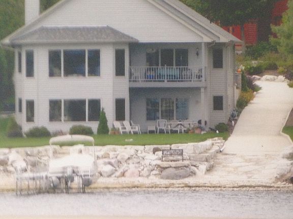 2nd image of 770 N Duluth Pl