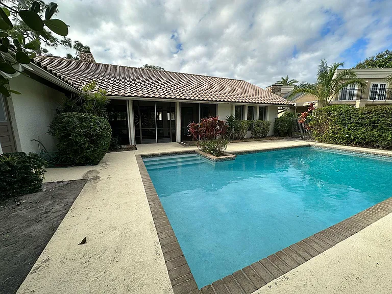 7243 Encina Ln — Photo 29