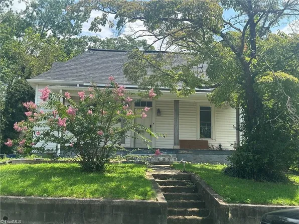 706 Arch St, Mount Airy, NC 27030