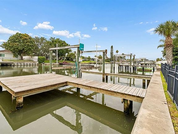 2nd image of 3941 E Eden Roc Cir