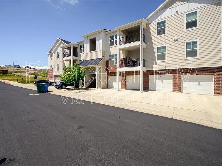 4336 W 1850 N #L302 — Photo 2