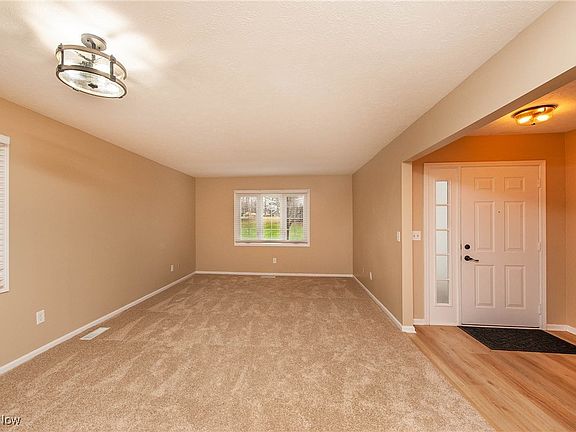 2nd image of 9736 Brookline Oval
