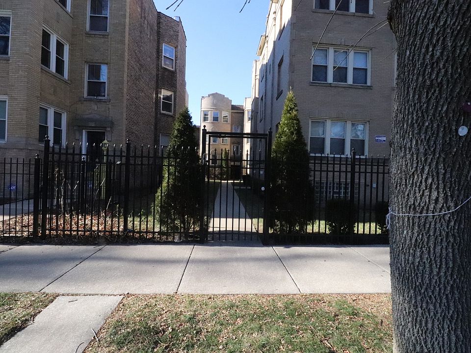 1st image of 6428 N Francisco Ave Unit 3A