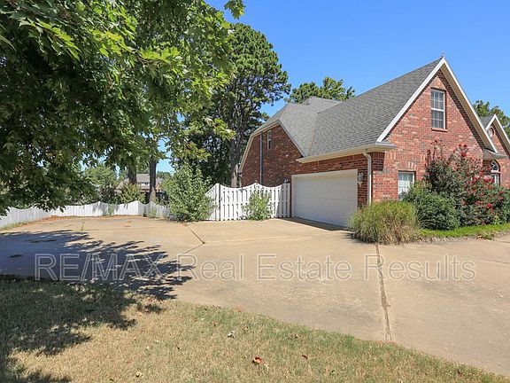 5th image of 5300 S 44th Pl