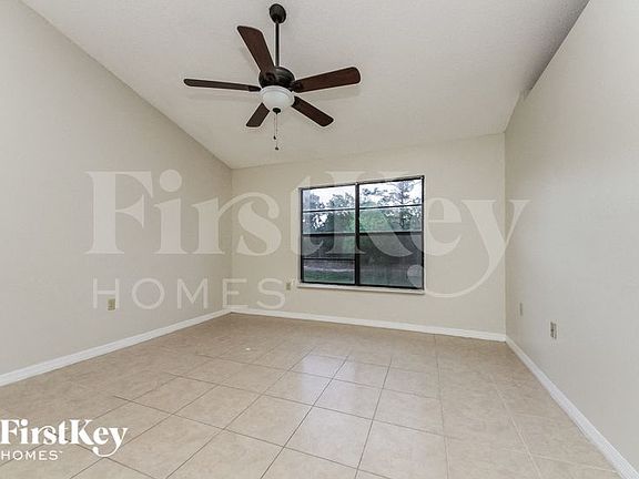5th image of 815 Adour Dr