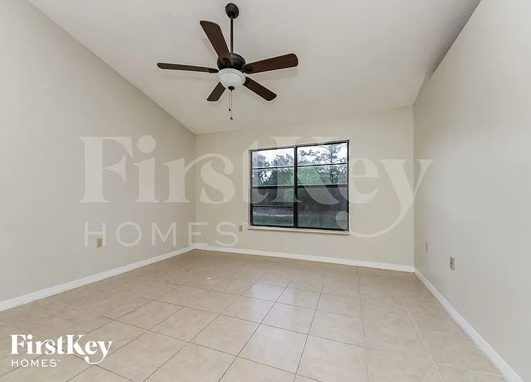 815 Adour Dr — Photo 5