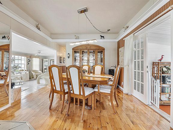 3rd image of 2250 SW 87th Avenue