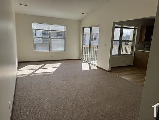 1 W Acorn Ln #2A — Photo 4