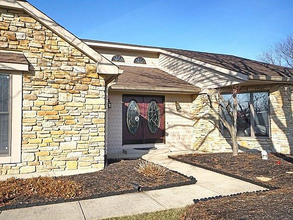 2nd image of 5581 Monica Dr