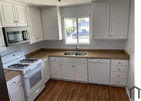 4th image of 2240 Brentwood Ct