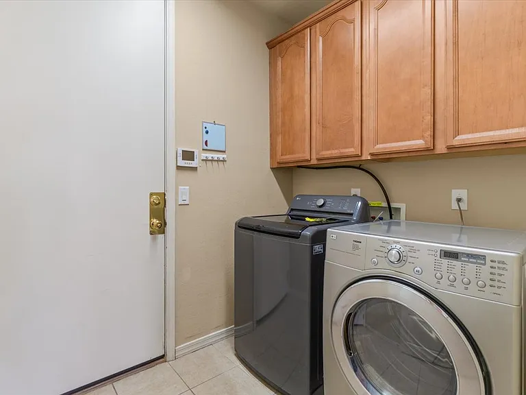 2435 E Desert Broom Pl — Photo 35