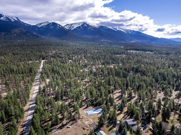 7 Trinkus Ln, Bigfork, MT 59911