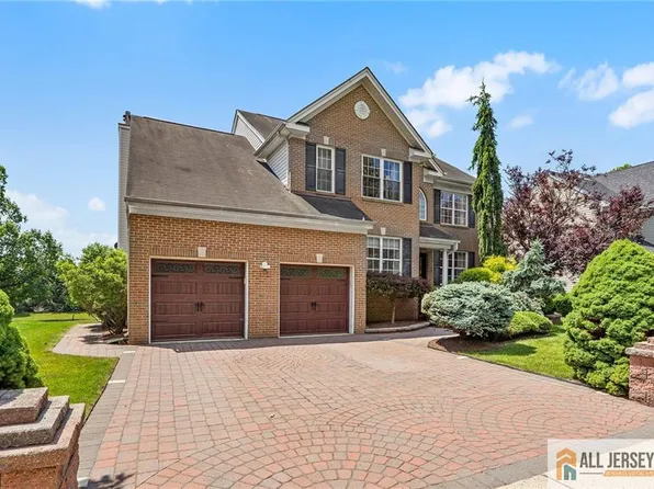 5 Woodfield Ct, Princeton, NJ 08540
