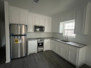 811-813 N Arcola St, Angleton, TX 77515