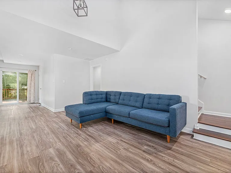 404 Keswick Ave — Photo 8