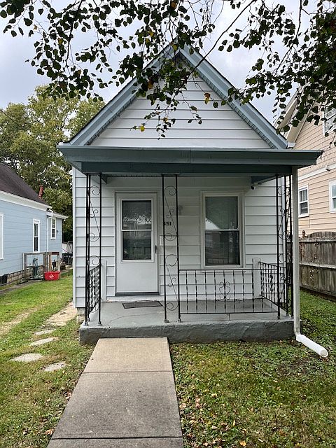 351 Williams front of house