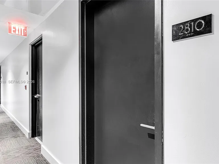 121 NE 34th St #2810 — Photo 4