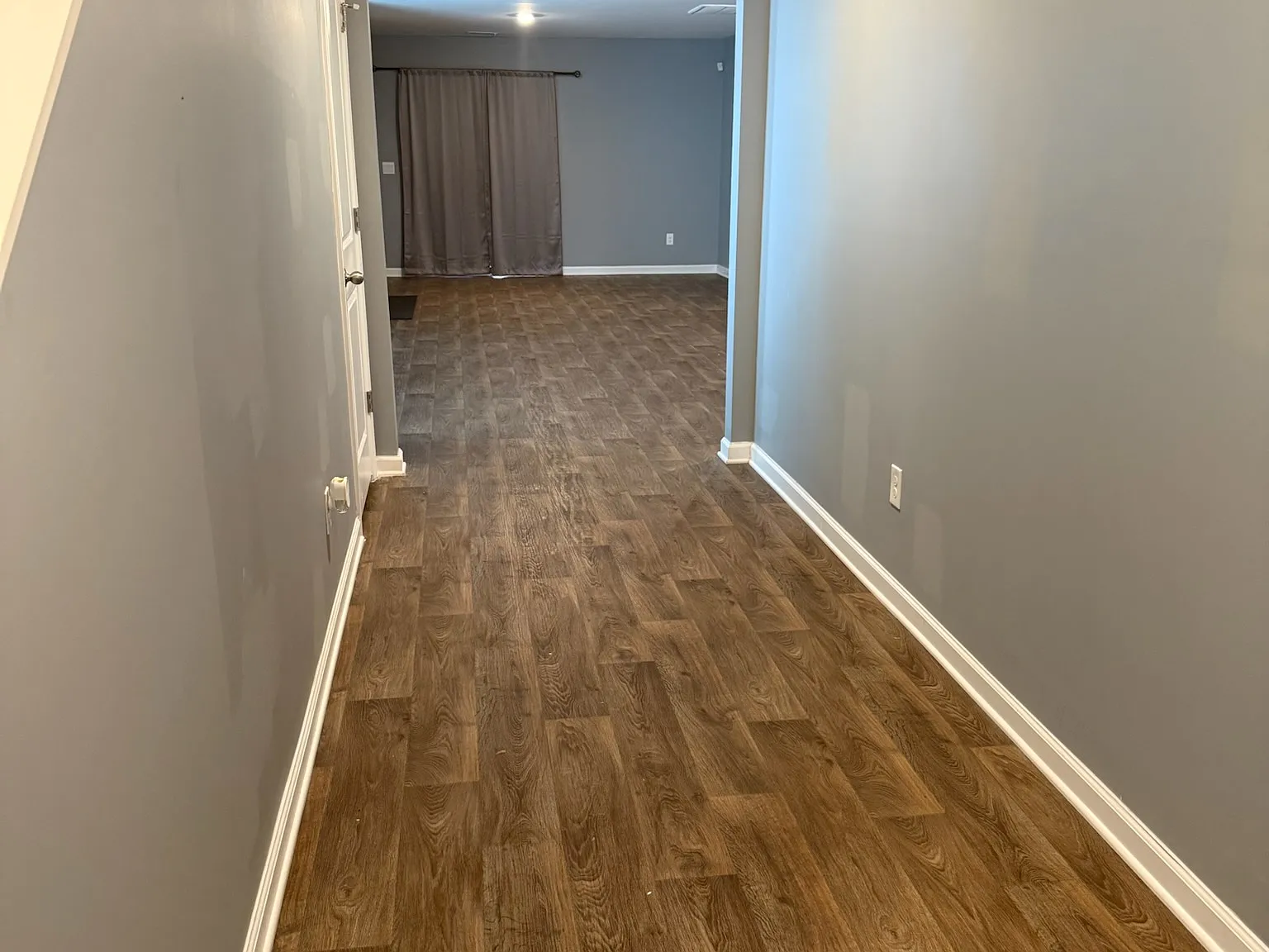 5 bed, 2368 sqft, $2,300 — Photo 2